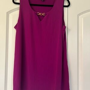 NWOT Slinky Brand Sz L Stretch Tank Top Chain Accent V Neck Travel Camisole Chic